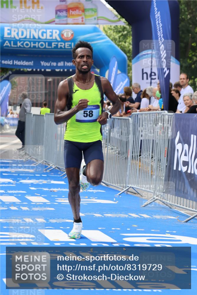29.06.2025 - hella hamburg halbmarathon Strokosch-Dieckow http://msf.ph/oto/8319729 29.06.2025 10:04:31 Ziel 58, 59 meine-sportfotos.de
