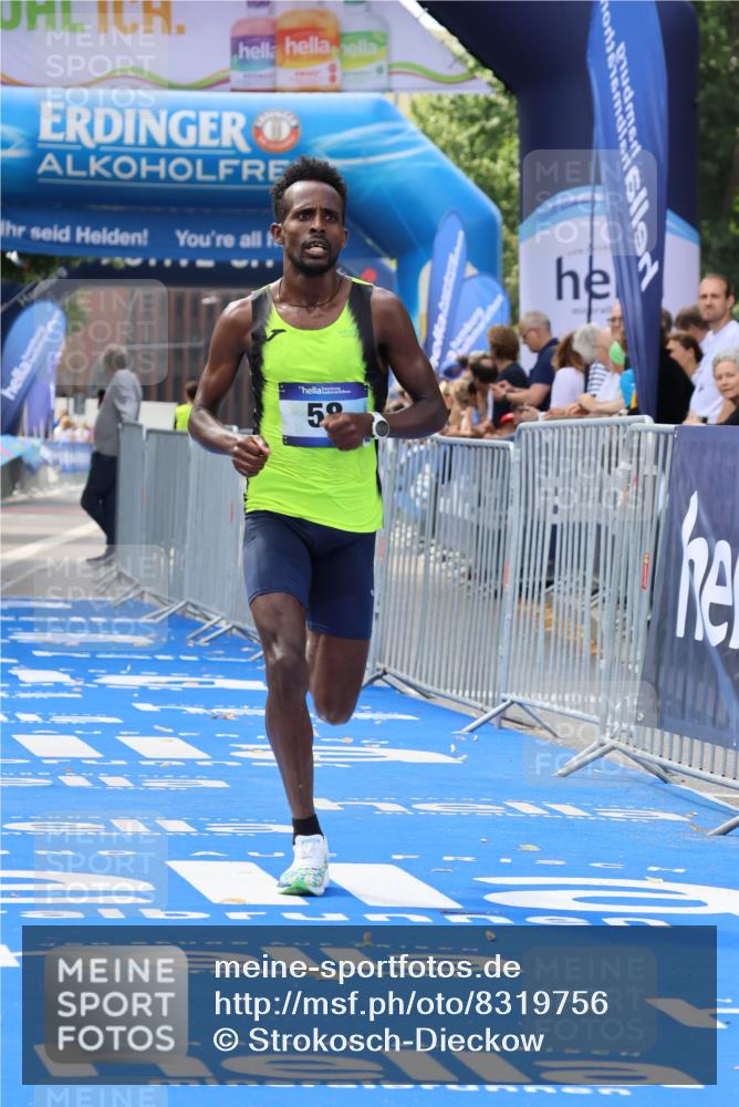29.06.2025 - hella hamburg halbmarathon Strokosch-Dieckow http://msf.ph/oto/8319756 29.06.2025 10:04:31 Ziel 58, 59 meine-sportfotos.de