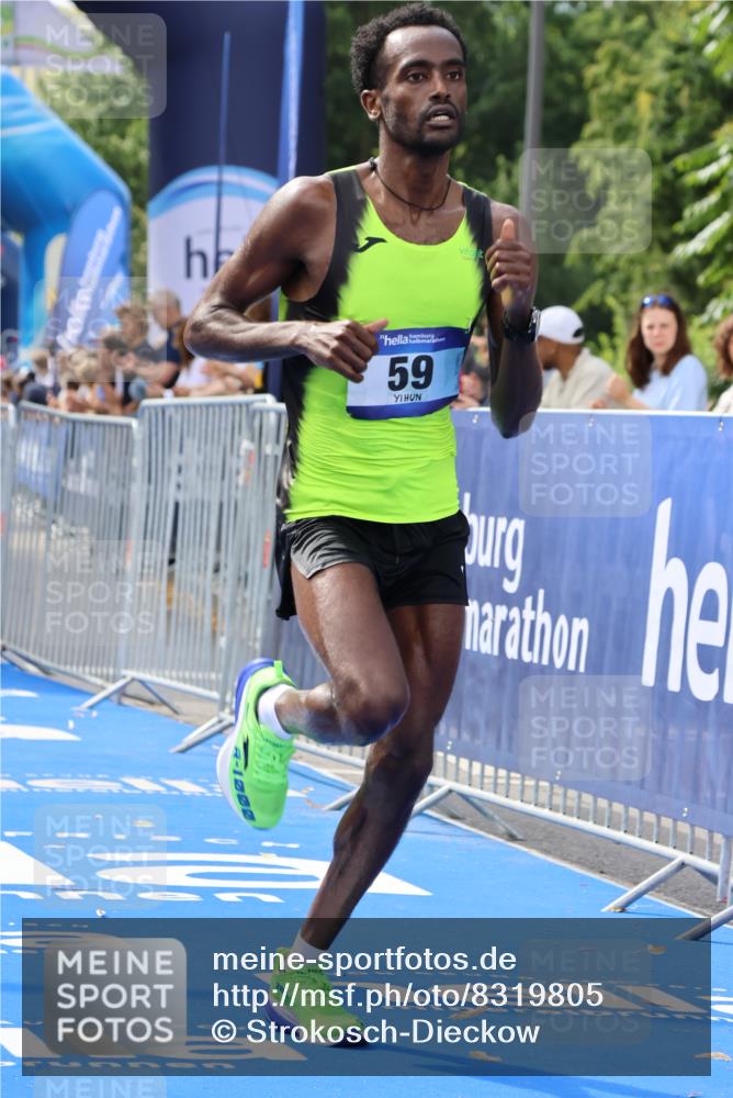 29.06.2025 - hella hamburg halbmarathon Strokosch-Dieckow http://msf.ph/oto/8319805 29.06.2025 10:04:28 Ziel 58, 59 meine-sportfotos.de
