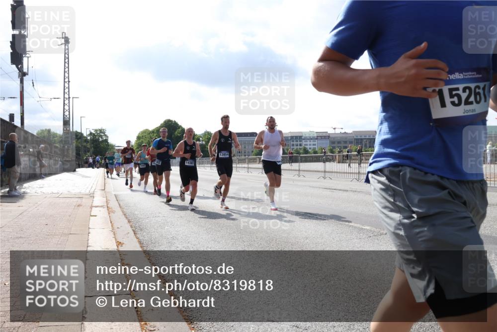 29.06.2025 - hella hamburg halbmarathon Lena Gebhardt http://msf.ph/oto/8319818 29.06.2025 09:47:57 Lombardsbrücke 14387, 13854, 15261, 1164, 1217, 1385, 1562, 1743, 2196, 2296, 2404, 2714, 2851, 3959, 4602, 4860, 5091, 5092, 5315, 5923, 6684, 6829, 6990, 8084, 8362, 8395, 8901, 9178, 9944, 10384, 10900, 10968, 11019, 11202, 11227, 11559, 11620, 11745, 12290, 12462, 12514, 12704, 12751, 12865, 13029, 13419, 13514, 13595, 13798, 13854, 14387, 14601, 14908, 14934, 14952, 15015, 15261, 15415, 15701, 15965, 16123, 16158, 16964, 17154, 18419 meine-sportfotos.de