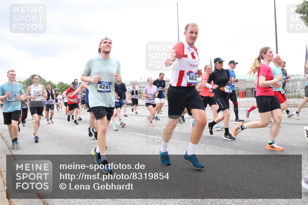 29.06.2025 - hella hamburg halbmarathon Lena Gebhardt http://msf.ph/oto/8319854 29.06.2025 10:57:14 Lombardsbrücke 2871, 69, 14146, 4414, 4241, 5446, 323, 12535, 6832, 7964, 1207, 2041, 2370, 2871, 2932, 3195, 3348, 3387, 3388, 3418, 3470, 3485, 3723, 3750, 3851, 4086, 4094, 4106, 4118, 4180, 4241, 4485, 4568, 4569, 4611, 4998, 5057, 5117, 5316, 5589, 5639, 5738, 5944, 6053, 6284, 6827, 6832, 6981, 7381, 7416, 7417, 7592, 7728, 7787, 7964, 8035, 8039, 8197, 8224, 8287, 8386, 8540, 8546, 8552, 8679, 8851, 8853, 8873, 9110, 9298, 9299 meine-sportfotos.de