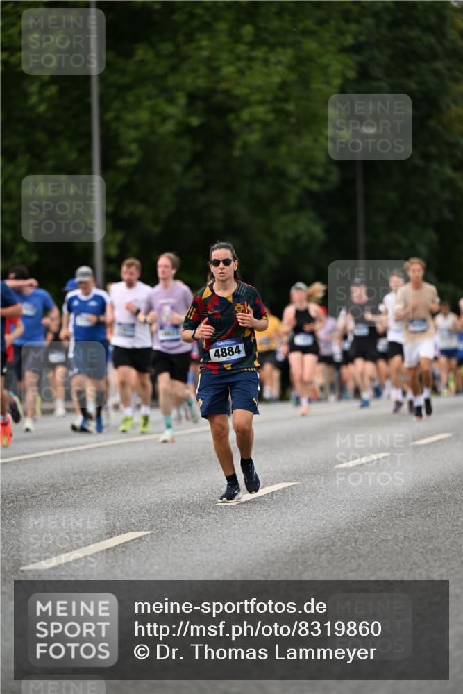 29.06.2025 - hella hamburg halbmarathon Dr. Thomas Lammeyer http://msf.ph/oto/8319860 29.06.2025 10:39:06 Kennedybrücke 1417, 1497, 2265, 2355, 2482, 2751, 3130, 3409, 4884, 5453, 6171, 6310, 6329, 6335, 6571, 6803, 6859, 7020, 7299, 8369, 8965, 9164, 9248, 10335, 10464, 10606 meine-sportfotos.de