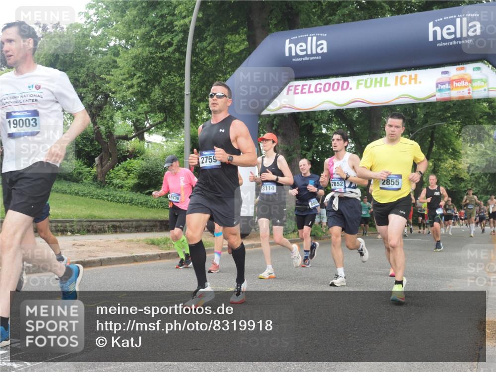 29.06.2025 - hella hamburg halbmarathon KatJ http://msf.ph/oto/8319918 29.06.2025 10:45:40 Zwischen KM18-KM19 1642, 2027, 2584, 2677, 2759, 2855, 3114, 4550, 5675, 6636, 6860, 8392 meine-sportfotos.de