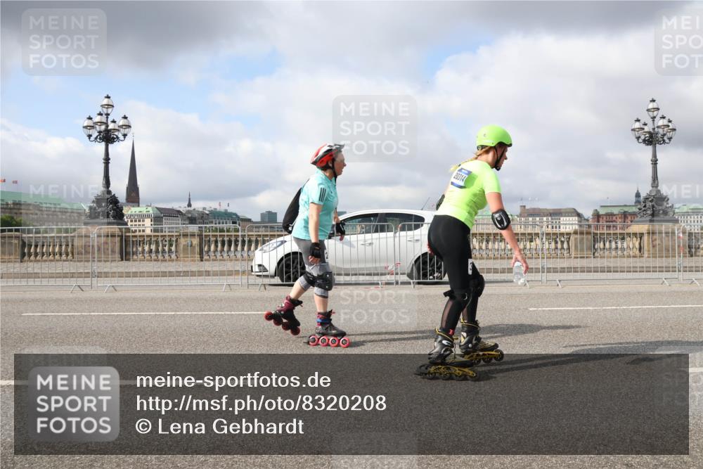 29.06.2025 - hella hamburg halbmarathon Lena Gebhardt http://msf.ph/oto/8320208 29.06.2025 09:07:40 Lombardsbrücke 20314 meine-sportfotos.de