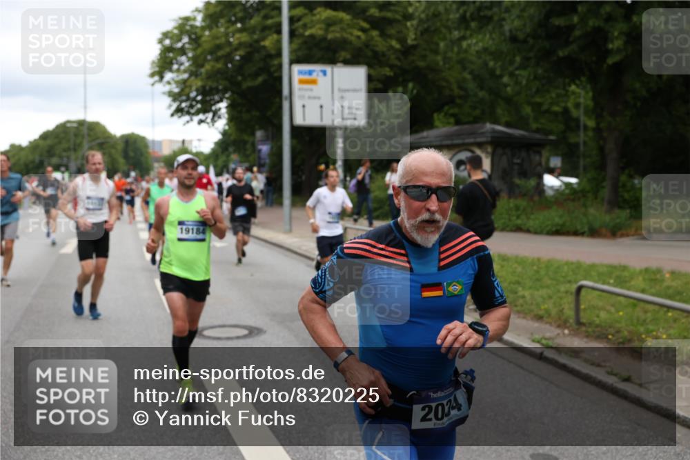 29.06.2025 - hella hamburg halbmarathon Yannick Fuchs http://msf.ph/oto/8320225 29.06.2025 10:50:59 20KM 1387, 1485, 2034, 2282, 2417, 2676, 3435, 3836, 4167, 4940, 5033, 5728, 6272, 7269, 7716, 8393, 8825, 9488, 9577, 9820, 10133, 10212, 11043, 11083, 11212, 11590, 11612, 11832, 12014, 12523, 13245, 13523, 13863, 14139, 14361, 14369, 14881, 15110, 15125, 15145, 15712, 15726, 16093, 16113, 16257, 16261, 16470, 16830, 16909, 17160, 17201, 17617, 17769, 17779, 17828, 17848, 18208, 18388, 18652, 19184 meine-sportfotos.de