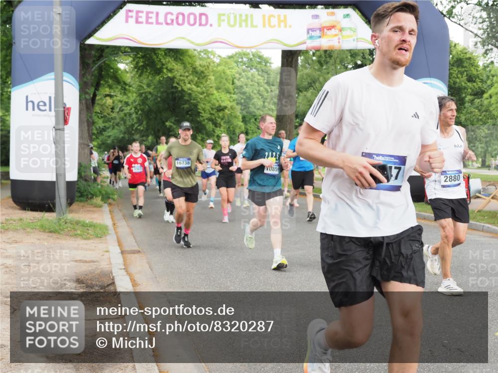 29.06.2025 - hella hamburg halbmarathon MichiJ http://msf.ph/oto/8320287 29.06.2025 10:37:13 Zwischen KM18-KM19 2020, 2234, 2880, 3562, 4247, 7657, 8454, 8921, 9031, 9303, 10859, 11819, 12421, 15950, 16738 meine-sportfotos.de