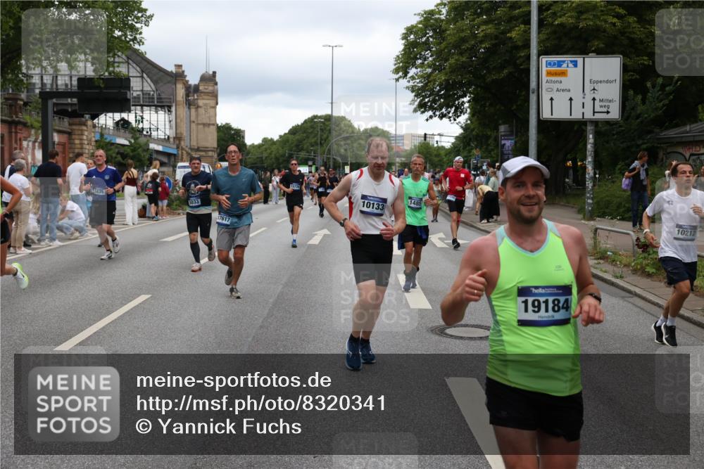29.06.2025 - hella hamburg halbmarathon Yannick Fuchs http://msf.ph/oto/8320341 29.06.2025 10:50:59 20KM 1387, 1485, 2034, 2282, 2417, 2676, 3435, 3836, 4167, 4940, 5033, 5728, 6272, 7269, 7716, 8393, 8825, 9488, 9577, 9820, 10133, 10212, 11043, 11083, 11212, 11590, 11612, 11832, 12014, 12523, 13245, 13523, 13863, 14139, 14361, 14369, 14881, 15110, 15125, 15145, 15712, 15726, 16093, 16113, 16257, 16261, 16470, 16830, 16909, 17160, 17201, 17617, 17769, 17779, 17828, 17848, 18208, 18388, 18652, 19184 meine-sportfotos.de