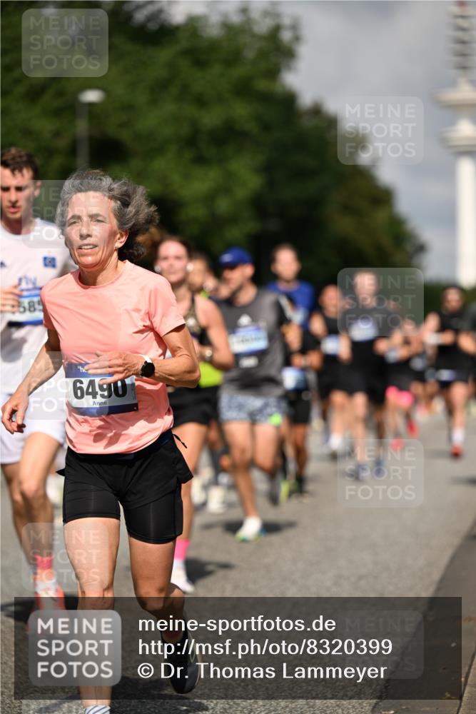 29.06.2025 - hella hamburg halbmarathon Dr. Thomas Lammeyer http://msf.ph/oto/8320399 29.06.2025 09:55:27 Kennedybrücke 1312, 1353, 1569, 1570, 1763, 1903, 1920, 2653, 2880, 3437, 3697, 4297, 4991, 4999, 5014, 5047, 5129, 5690, 5987, 6490, 6770, 7092, 7105, 8074, 8346, 8359, 8900, 9114, 9358, 9364, 9659, 10319, 10480, 10669, 10978, 11021, 11417 meine-sportfotos.de
