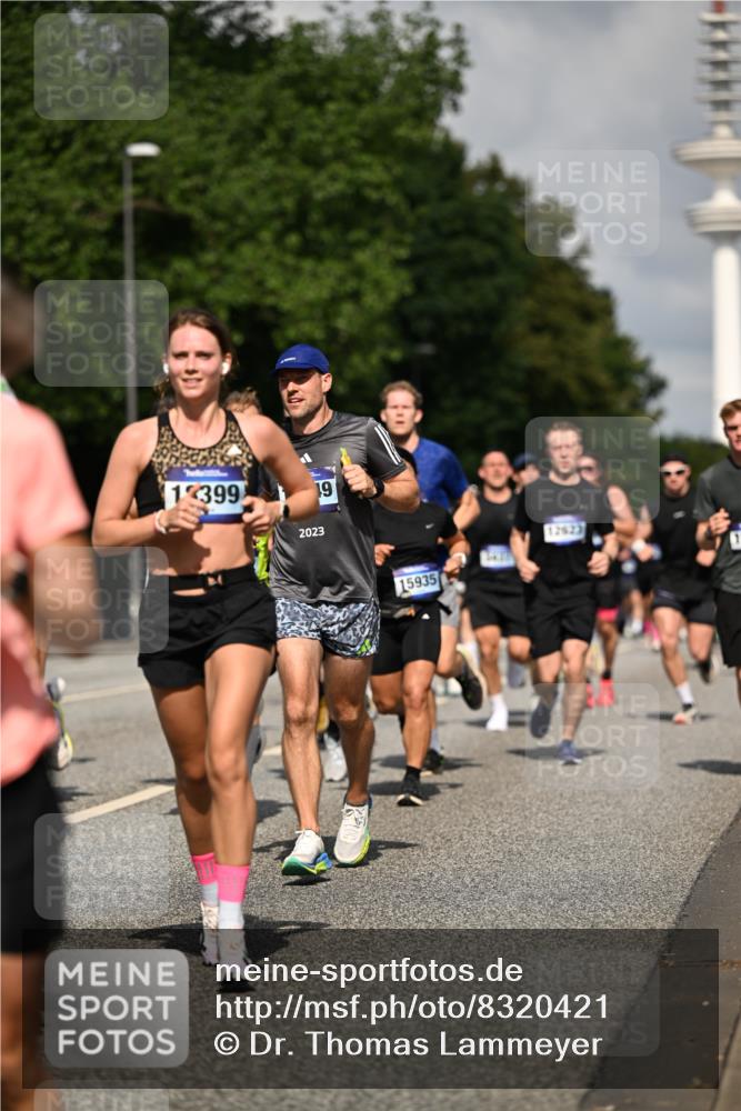 29.06.2025 - hella hamburg halbmarathon Dr. Thomas Lammeyer http://msf.ph/oto/8320421 29.06.2025 09:55:28 Kennedybrücke 1312, 1353, 1569, 1763, 1903, 1920, 2653, 2880, 3437, 3697, 4297, 4991, 4999, 5014, 5047, 5129, 5690, 5987, 6490, 6700, 6770, 7092, 7105, 8074, 8346, 8359, 8900, 9114, 9358, 9364, 9547, 9659, 10319, 10480, 10669, 10978, 11021 meine-sportfotos.de