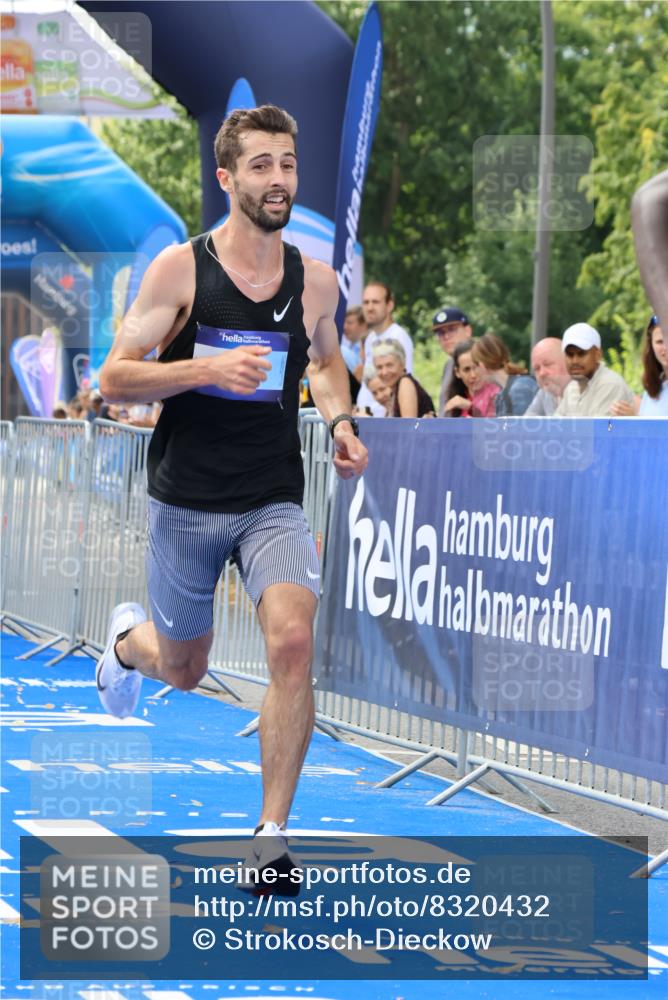 29.06.2025 - hella hamburg halbmarathon Strokosch-Dieckow http://msf.ph/oto/8320432 29.06.2025 10:04:23 Ziel 8, 20, 58, 59 meine-sportfotos.de