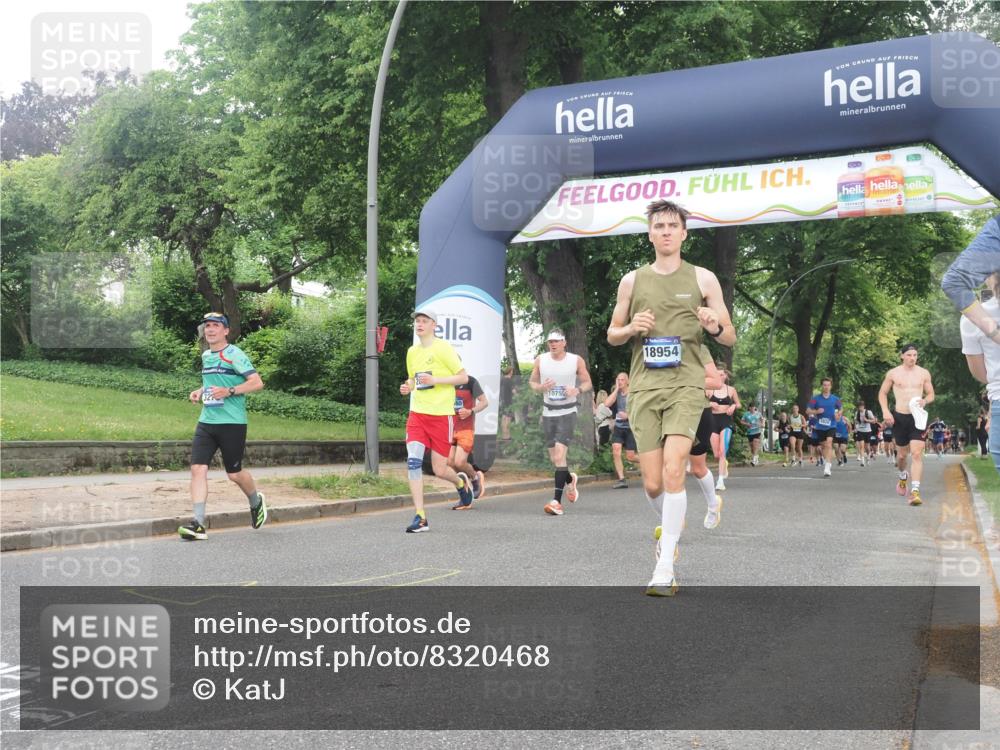 29.06.2025 - hella hamburg halbmarathon KatJ http://msf.ph/oto/8320468 29.06.2025 10:45:46 Zwischen KM18-KM19 2348, 2619, 2677, 3279, 6860, 8392 meine-sportfotos.de