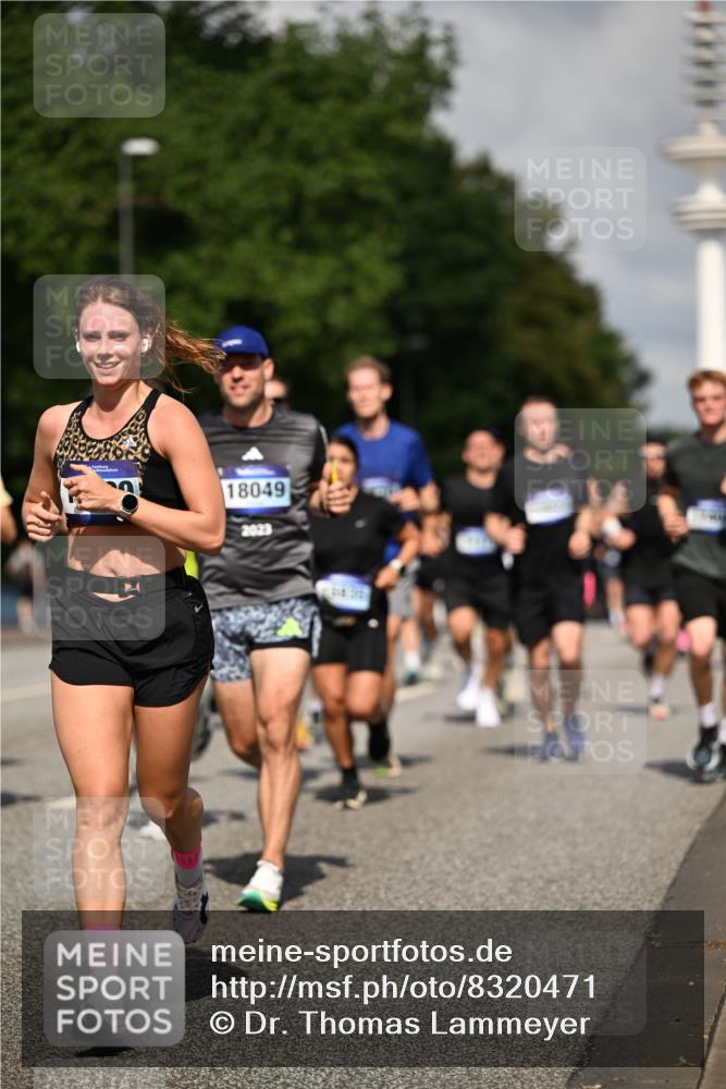 29.06.2025 - hella hamburg halbmarathon Dr. Thomas Lammeyer http://msf.ph/oto/8320471 29.06.2025 09:55:28 Kennedybrücke 1312, 1353, 1569, 1763, 1903, 1920, 2653, 2880, 3437, 3697, 4297, 4991, 4999, 5014, 5047, 5129, 5690, 5987, 6490, 6700, 6770, 7092, 7105, 8074, 8346, 8359, 8900, 9114, 9358, 9364, 9547, 9659, 10319, 10480, 10669, 10978, 11021 meine-sportfotos.de