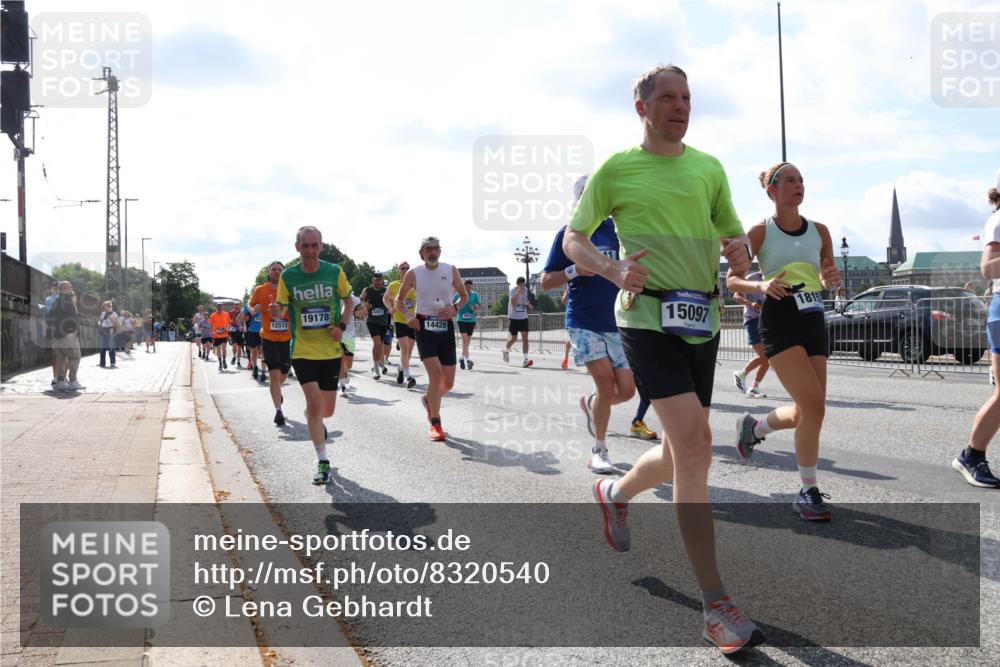 29.06.2025 - hella hamburg halbmarathon Lena Gebhardt http://msf.ph/oto/8320540 29.06.2025 10:00:05 Lombardsbrücke 12513, 19178, 6581, 14429, 15097, 1815, 1006, 1019, 1125, 1180, 1239, 1264, 1526, 1834, 1914, 1955, 2027, 2086, 2099, 2159, 2348, 2364, 2391, 2432, 2447, 2582, 2584, 2606, 2652, 2676, 2677, 2730, 2910, 3177, 3181, 3279, 3319, 3668, 3836, 3861, 3898, 4013, 4231, 4426, 4594, 4632, 4772, 4796, 4813, 4837, 5015, 5134, 5272, 5277, 5341, 5728, 6082, 6084, 6104, 6174, 6201, 6202, 6260, 6462, 6470, 6581, 6587, 8330, 9142, 9984, 10031, 11039, 11568, 11844 meine-sportfotos.de