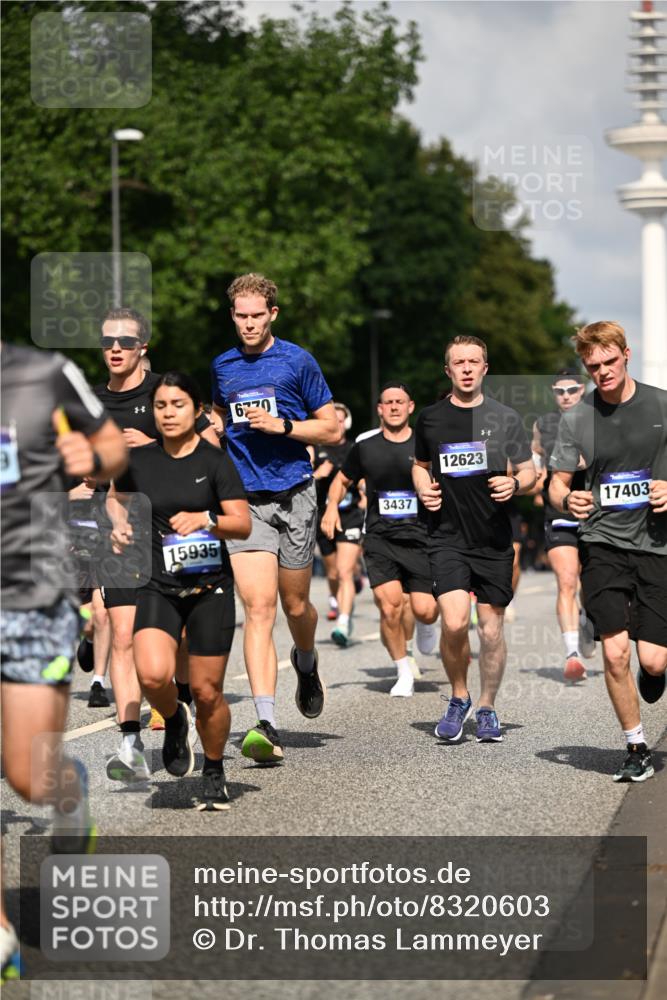 29.06.2025 - hella hamburg halbmarathon Dr. Thomas Lammeyer http://msf.ph/oto/8320603 29.06.2025 09:55:29 Kennedybrücke 1312, 1353, 1569, 1763, 1903, 1920, 2653, 2880, 3437, 3697, 4297, 4991, 5014, 5047, 5129, 5690, 5987, 6490, 6700, 6770, 7092, 8074, 8346, 8359, 8900, 9114, 9358, 9364, 9547, 9659, 10319, 10480, 10669, 10978, 11021 meine-sportfotos.de
