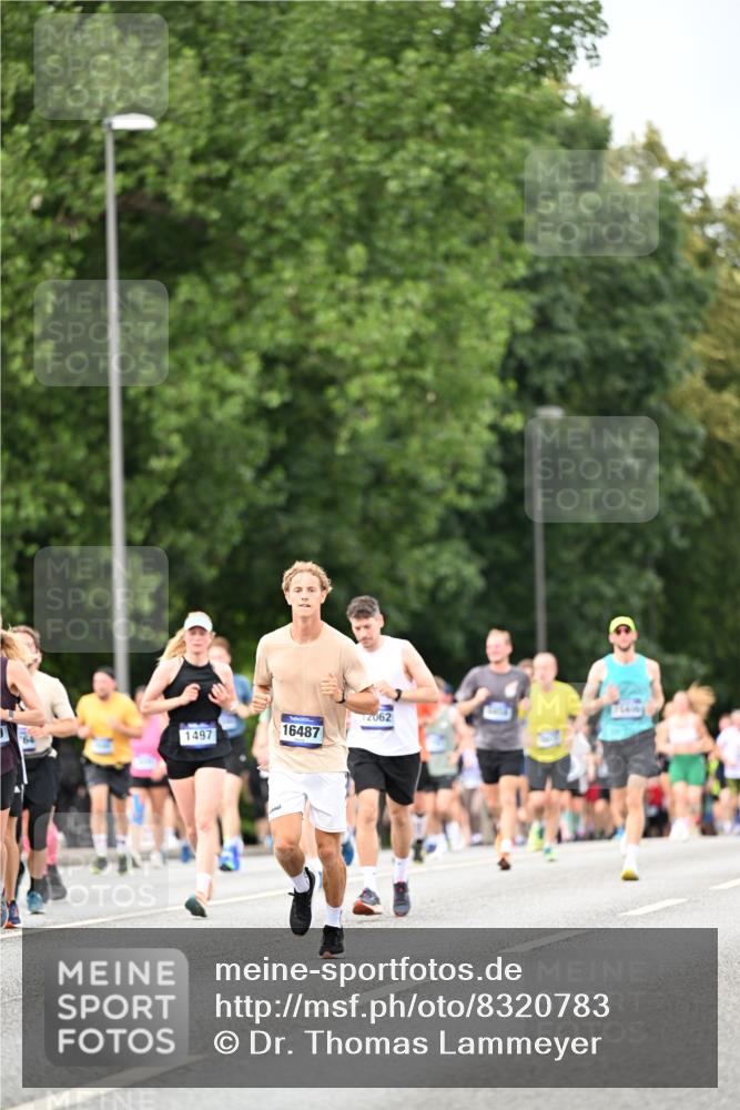 29.06.2025 - hella hamburg halbmarathon Dr. Thomas Lammeyer http://msf.ph/oto/8320783 29.06.2025 10:39:11 Kennedybrücke 1417, 1497, 1821, 1849, 2265, 2355, 2482, 3130, 3409, 4884, 5027, 5453, 5793, 6171, 6310, 6329, 6335, 6571, 6746, 6803, 6859, 7020, 7299, 7733, 8369, 9164, 9248, 9342, 10335, 10393, 10464, 10606 meine-sportfotos.de