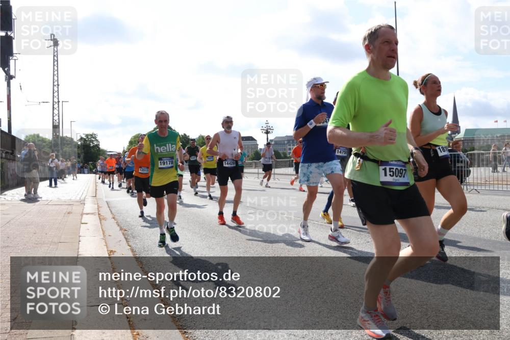 29.06.2025 - hella hamburg halbmarathon Lena Gebhardt http://msf.ph/oto/8320802 29.06.2025 10:00:06 Lombardsbrücke 12513, 6581, 16871, 19178, 14429, 14750, 15097, 181, 1006, 1019, 1125, 1180, 1239, 1264, 1526, 1834, 1914, 1955, 2027, 2086, 2099, 2159, 2346, 2348, 2364, 2432, 2447, 2582, 2584, 2606, 2652, 2676, 2677, 2730, 2910, 3177, 3181, 3279, 3319, 3668, 3836, 3861, 3898, 4013, 4231, 4426, 4594, 4632, 4772, 4796, 4813, 4837, 5015, 5134, 5272, 5277, 5341, 5728, 6082, 6084, 6104, 6174, 6201, 6202, 6260, 6462, 6470, 6581, 6587, 8330, 9984, 10031, 11568, 11844 meine-sportfotos.de