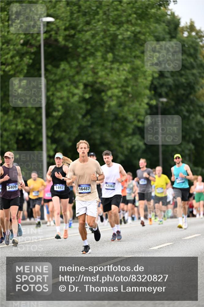 29.06.2025 - hella hamburg halbmarathon Dr. Thomas Lammeyer http://msf.ph/oto/8320827 29.06.2025 10:39:11 Kennedybrücke 1417, 1497, 1821, 1849, 2265, 2355, 2482, 3130, 3409, 4884, 5027, 5453, 5793, 6171, 6310, 6329, 6335, 6571, 6746, 6803, 6859, 7020, 7299, 7733, 8369, 9164, 9248, 9342, 10335, 10393, 10464, 10606 meine-sportfotos.de