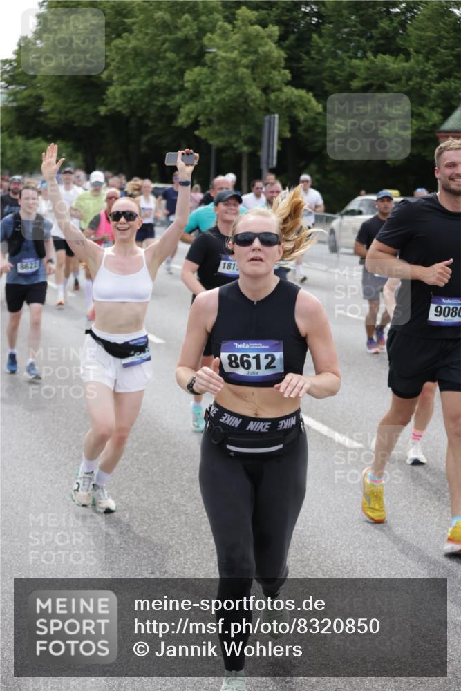 29.06.2025 - hella hamburg halbmarathon Jannik Wohlers http://msf.ph/oto/8320850 29.06.2025 10:39:29 Lombardsbrücke 1058, 1076, 1586, 1899, 2313, 2976, 3046, 3882, 3883, 3884, 4298, 4752, 5229, 5654, 5877, 5901, 6698, 6739, 7045, 7125, 7429, 7455, 7456, 8107, 8612, 8622, 8865, 8866, 9080, 9195, 9292, 9495, 10441, 10648, 10666, 10714, 10901, 10939, 11242, 11244, 11664, 11874, 11982, 12414, 12631, 12883, 12906, 13644, 14327, 14578, 14882, 15111, 16532, 16784, 17407, 17634, 18157, 19121, 19163 meine-sportfotos.de