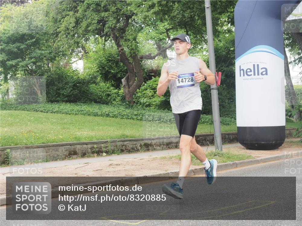 29.06.2025 - hella hamburg halbmarathon KatJ http://msf.ph/oto/8320885 29.06.2025 10:16:27 Zwischen KM18-KM19  meine-sportfotos.de