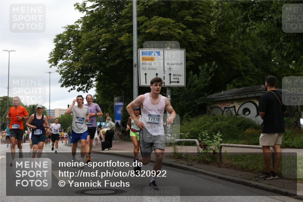 29.06.2025 - hella hamburg halbmarathon Yannick Fuchs http://msf.ph/oto/8320922 29.06.2025 10:51:04 20KM 1387, 1485, 1715, 1719, 1972, 2034, 2282, 2417, 2676, 3435, 4167, 4940, 5033, 5728, 6272, 7269, 8744, 9577, 9820, 10133, 10212, 11043, 11590, 11612, 11832, 13245, 13523, 13863, 14361, 14369, 14881, 14951, 15110, 15125, 15145, 15220, 15712, 15726, 16093, 16113, 16470, 16830, 16909, 17160, 17201, 17617, 17769, 17779, 17828, 17848, 18388, 19184 meine-sportfotos.de