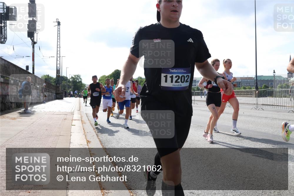 29.06.2025 - hella hamburg halbmarathon Lena Gebhardt http://msf.ph/oto/8321062 29.06.2025 09:48:05 Lombardsbrücke 14908, 11620, 11202, 1164, 1385, 1562, 1743, 2196, 2296, 2714, 2767, 3959, 4602, 4860, 5091, 5092, 5315, 6684, 6829, 6990, 8084, 8362, 8901, 8933, 9178, 9944, 10384, 10793, 10900, 10968, 11019, 11202, 11227, 11559, 11620, 11745, 11929, 12290, 12462, 12514, 12751, 12865, 13419, 13514, 13595, 13798, 13854, 14387, 14601, 14875, 14908, 14934, 14952, 15015, 15261, 15415, 15701, 15959, 15965, 16119, 16158, 16964, 17154 meine-sportfotos.de