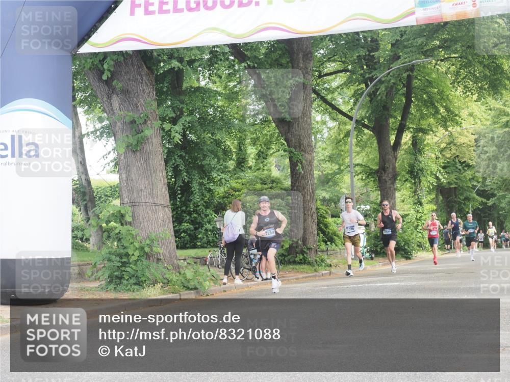 29.06.2025 - hella hamburg halbmarathon KatJ http://msf.ph/oto/8321088 29.06.2025 10:16:30 Zwischen KM18-KM19  meine-sportfotos.de