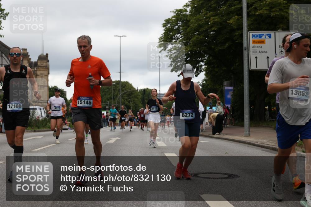 29.06.2025 - hella hamburg halbmarathon Yannick Fuchs http://msf.ph/oto/8321130 29.06.2025 10:51:06 20KM 1387, 1485, 1715, 1719, 1972, 2034, 2282, 2417, 2676, 3435, 4167, 4940, 5033, 5728, 6272, 6720, 7269, 8744, 9577, 9820, 10133, 10212, 11043, 11590, 11612, 11832, 12774, 13245, 13376, 13523, 13863, 14361, 14369, 14737, 14881, 14951, 15110, 15125, 15145, 15220, 15664, 15726, 16093, 16113, 16470, 16830, 16909, 17160, 17201, 17617, 17769, 17779, 17828, 17848, 18388, 19184 meine-sportfotos.de