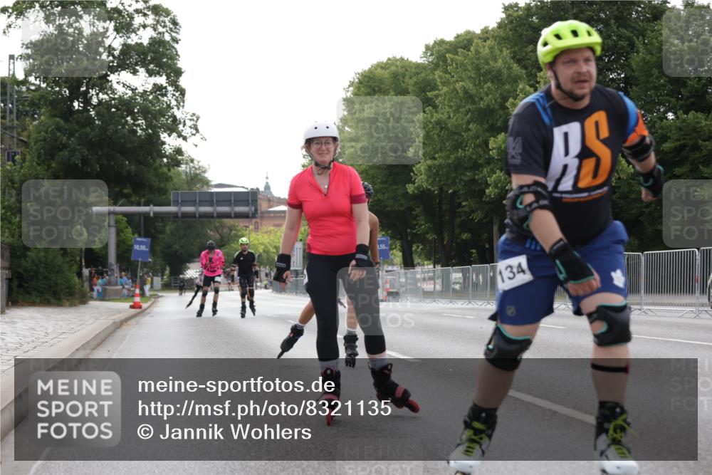 29.06.2025 - hella hamburg halbmarathon Jannik Wohlers http://msf.ph/oto/8321135 29.06.2025 09:00:18 Lombardsbrücke  meine-sportfotos.de
