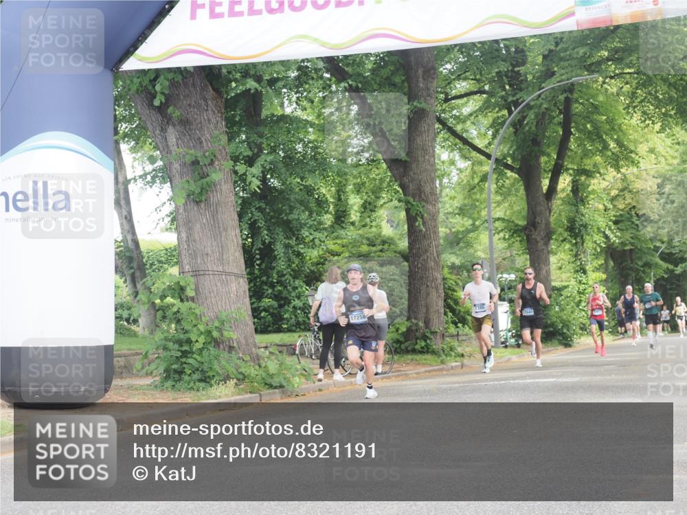 29.06.2025 - hella hamburg halbmarathon KatJ http://msf.ph/oto/8321191 29.06.2025 10:16:30 Zwischen KM18-KM19  meine-sportfotos.de