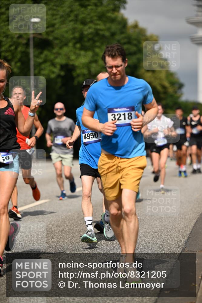29.06.2025 - hella hamburg halbmarathon Dr. Thomas Lammeyer http://msf.ph/oto/8321205 29.06.2025 10:17:24 Kennedybrücke 1007, 1859, 2055, 2359, 2721, 2904, 2961, 2987, 3218, 3729, 4950, 5232, 6026, 6207, 7346, 7460, 8279, 8913, 9128, 9612 meine-sportfotos.de