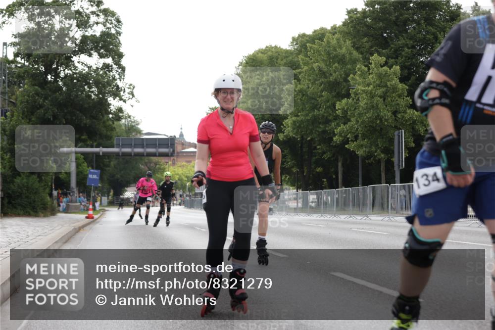 29.06.2025 - hella hamburg halbmarathon Jannik Wohlers http://msf.ph/oto/8321279 29.06.2025 09:00:18 Lombardsbrücke  meine-sportfotos.de