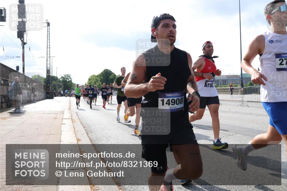 29.06.2025 - hella hamburg halbmarathon Lena Gebhardt http://msf.ph/oto/8321369 29.06.2025 09:48:06 Lombardsbrücke 13, 14908, 27, 1164, 1385, 1562, 1743, 2196, 2296, 2714, 2767, 3959, 4602, 4860, 5091, 5092, 5315, 6684, 6829, 6990, 8084, 8362, 8901, 8933, 9178, 9944, 10384, 10793, 10900, 10968, 11019, 11202, 11227, 11559, 11620, 11745, 11929, 12290, 12462, 12514, 12865, 13419, 13514, 13595, 13798, 13854, 14387, 14601, 14875, 14908, 14934, 14952, 15015, 15261, 15415, 15701, 15959, 15965, 16119, 16158, 16964 meine-sportfotos.de