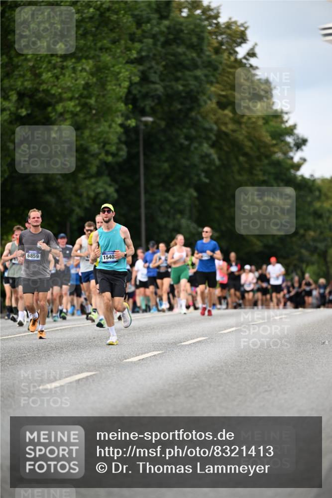 29.06.2025 - hella hamburg halbmarathon Dr. Thomas Lammeyer http://msf.ph/oto/8321413 29.06.2025 10:39:14 Kennedybrücke 1417, 1497, 1821, 1849, 2265, 2482, 3130, 3409, 4564, 4884, 5027, 5453, 5793, 6335, 6571, 6746, 6803, 6859, 7020, 7386, 7733, 8369, 9164, 9248, 9342, 10335, 10393, 10464, 10606 meine-sportfotos.de
