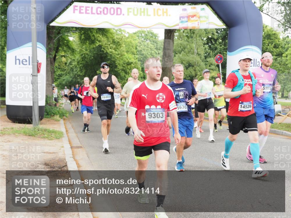 29.06.2025 - hella hamburg halbmarathon MichiJ http://msf.ph/oto/8321414 29.06.2025 10:37:20 Zwischen KM18-KM19 1630, 2013, 4261, 6115, 7100, 8112, 8437, 8454, 8657, 9491, 9597, 9695, 10860, 12203, 13225, 14012, 14526, 15620, 15803, 16403, 16891, 18489, 19020 meine-sportfotos.de