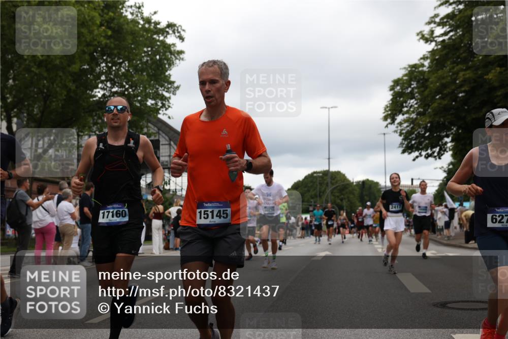 29.06.2025 - hella hamburg halbmarathon Yannick Fuchs http://msf.ph/oto/8321437 29.06.2025 10:51:07 20KM 1387, 1485, 1715, 1719, 1972, 2034, 2282, 2417, 2652, 2676, 3435, 4167, 5033, 5728, 6272, 6720, 7269, 8744, 9577, 9820, 10133, 11043, 11590, 11612, 11832, 12774, 13245, 13376, 13523, 13863, 14361, 14369, 14737, 14881, 14951, 15110, 15125, 15145, 15220, 15664, 15726, 16093, 16113, 16470, 16830, 16909, 17160, 17201, 17617, 17758, 17769, 17779, 17828, 17848, 18388, 19184 meine-sportfotos.de