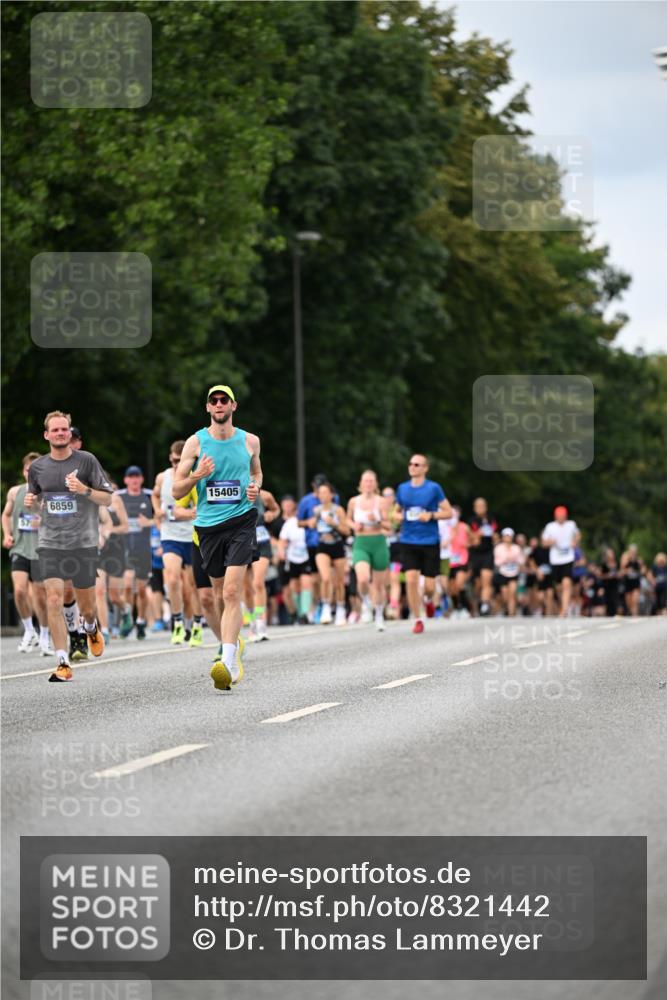 29.06.2025 - hella hamburg halbmarathon Dr. Thomas Lammeyer http://msf.ph/oto/8321442 29.06.2025 10:39:14 Kennedybrücke 1417, 1497, 1821, 1849, 2265, 2482, 3130, 3409, 4564, 4884, 5027, 5453, 5793, 6335, 6571, 6746, 6803, 6859, 7020, 7386, 7733, 8369, 9164, 9248, 9342, 10335, 10393, 10464, 10606 meine-sportfotos.de
