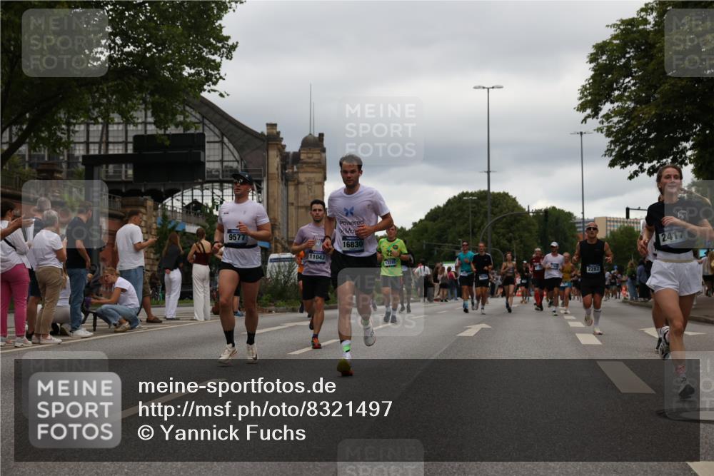 29.06.2025 - hella hamburg halbmarathon Yannick Fuchs http://msf.ph/oto/8321497 29.06.2025 10:51:08 20KM 1387, 1485, 1715, 1719, 1972, 2034, 2282, 2417, 2652, 2676, 3435, 4167, 4261, 5033, 5728, 6272, 6720, 7269, 8744, 9577, 10133, 11043, 11590, 11612, 11832, 12774, 13245, 13376, 13523, 13863, 14361, 14369, 14737, 14881, 14951, 15090, 15110, 15125, 15145, 15220, 15664, 15726, 16093, 16470, 16830, 16909, 17160, 17201, 17617, 17758, 17769, 17779, 17828, 17848, 18388, 19184 meine-sportfotos.de