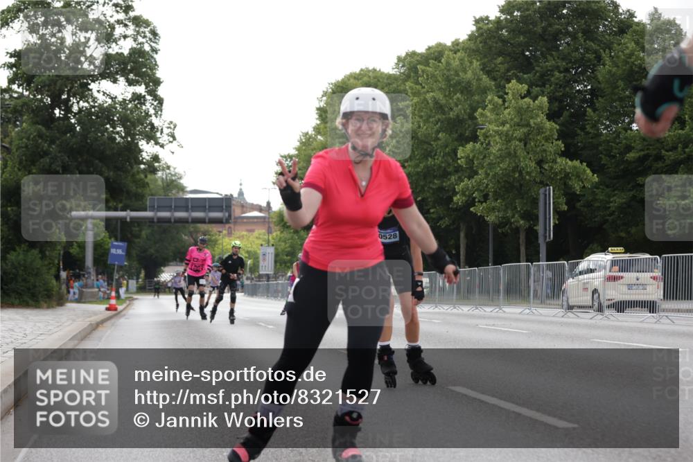 29.06.2025 - hella hamburg halbmarathon Jannik Wohlers http://msf.ph/oto/8321527 29.06.2025 09:00:19 Lombardsbrücke  meine-sportfotos.de