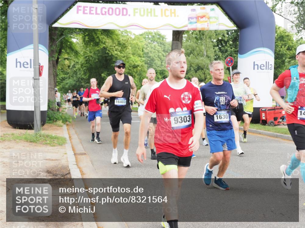 29.06.2025 - hella hamburg halbmarathon MichiJ http://msf.ph/oto/8321564 29.06.2025 10:37:20 Zwischen KM18-KM19 1630, 2013, 4261, 6115, 7100, 8112, 8437, 8454, 8657, 9491, 9597, 9695, 10860, 12203, 13225, 14012, 14526, 15620, 15803, 16403, 16891, 18489, 19020 meine-sportfotos.de