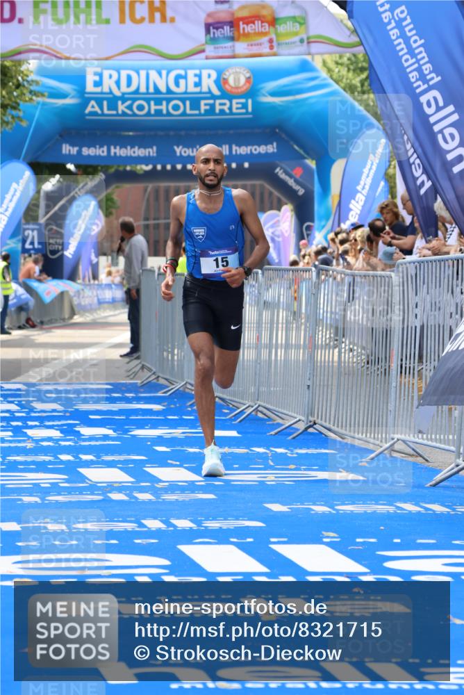 29.06.2025 - hella hamburg halbmarathon Strokosch-Dieckow http://msf.ph/oto/8321715 29.06.2025 10:04:06 Ziel 15 meine-sportfotos.de