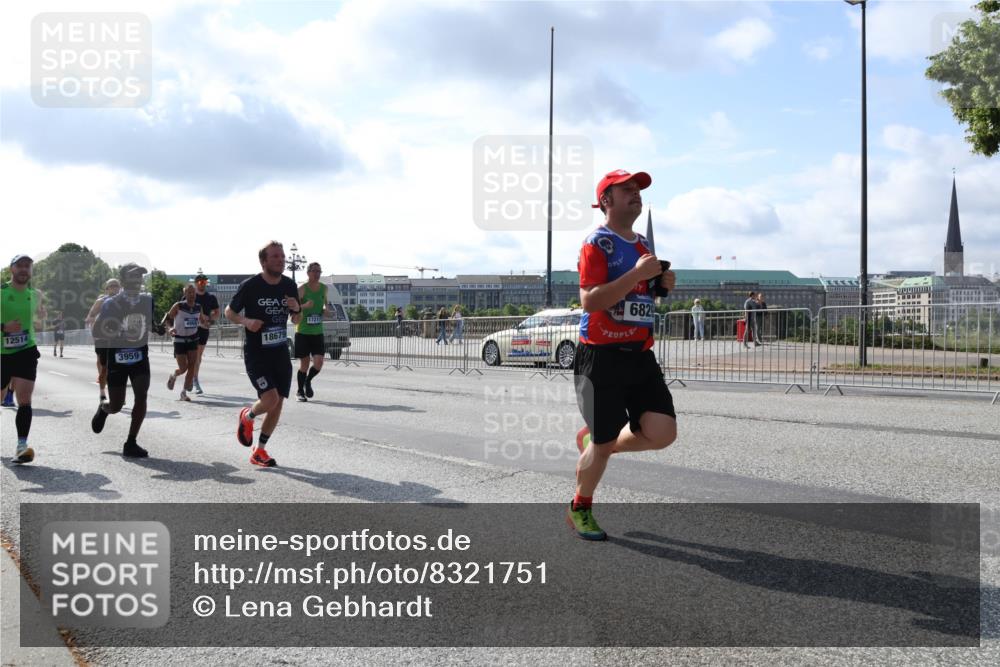 29.06.2025 - hella hamburg halbmarathon Lena Gebhardt http://msf.ph/oto/8321751 29.06.2025 09:48:09 Lombardsbrücke 12514, 3959, 4860, 18679, 17217, 6829, 1164, 1385, 1562, 1743, 2196, 2296, 2714, 2767, 3959, 4602, 4860, 5091, 5092, 5315, 6684, 6829, 6990, 8362, 8901, 8933, 9178, 9944, 10384, 10404, 10793, 10900, 10968, 11202, 11227, 11620, 11745, 11929, 12290, 12462, 12514, 12865, 12916, 13514, 13595, 13798, 13854, 14387, 14601, 14875, 14908, 14934, 14952, 15015, 15261, 15415, 15701, 15931, 15959, 15965, 16119, 16158, 16964 meine-sportfotos.de