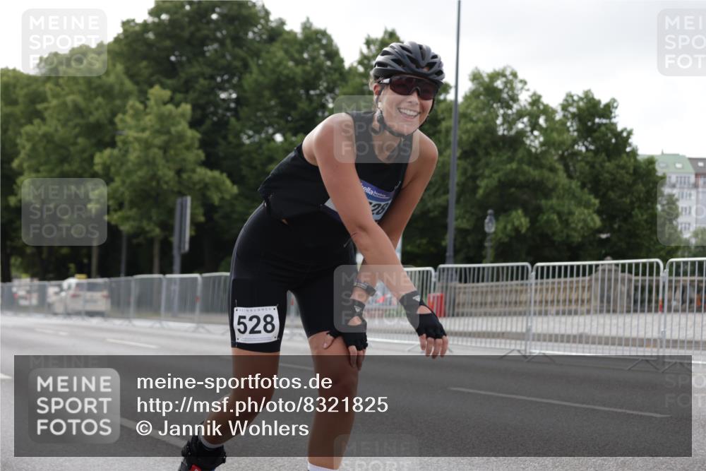 29.06.2025 - hella hamburg halbmarathon Jannik Wohlers http://msf.ph/oto/8321825 29.06.2025 09:00:20 Lombardsbrücke  meine-sportfotos.de