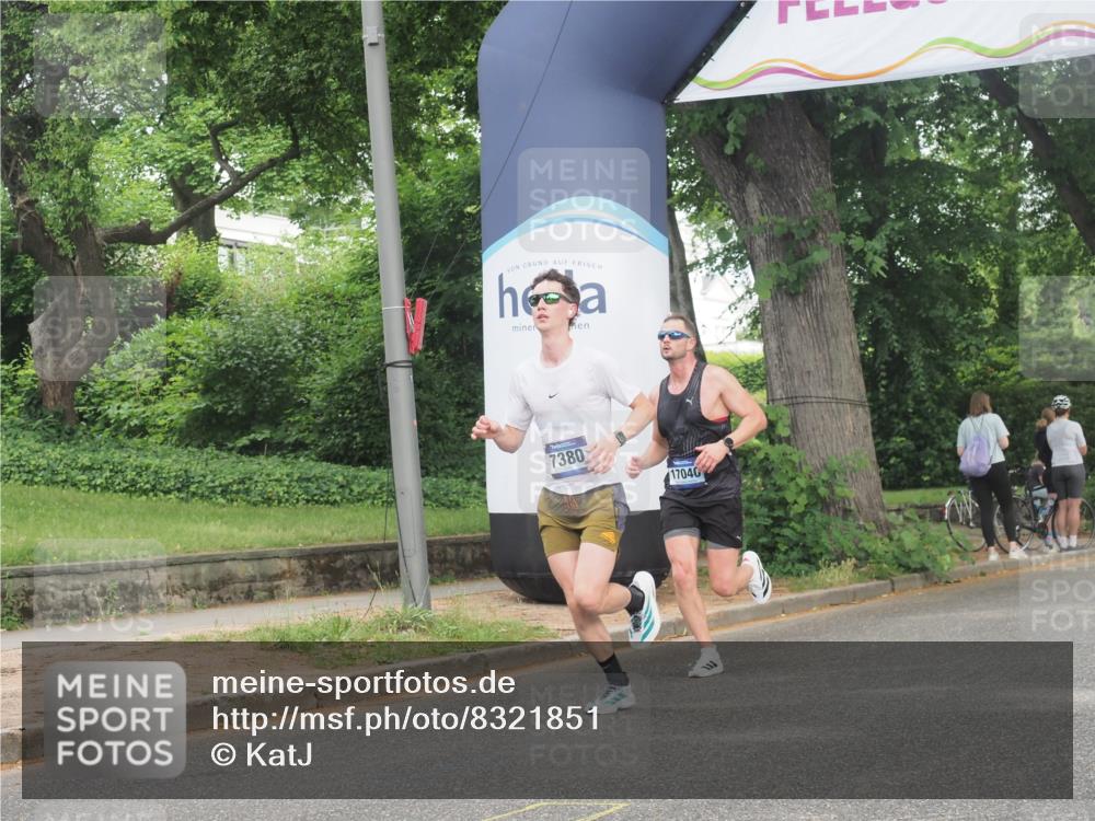 29.06.2025 - hella hamburg halbmarathon KatJ http://msf.ph/oto/8321851 29.06.2025 10:16:35 Zwischen KM18-KM19 7380 meine-sportfotos.de