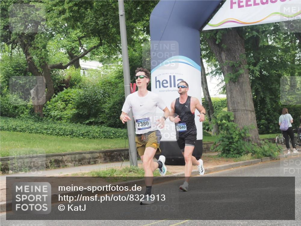 29.06.2025 - hella hamburg halbmarathon KatJ http://msf.ph/oto/8321913 29.06.2025 10:16:35 Zwischen KM18-KM19 7380 meine-sportfotos.de