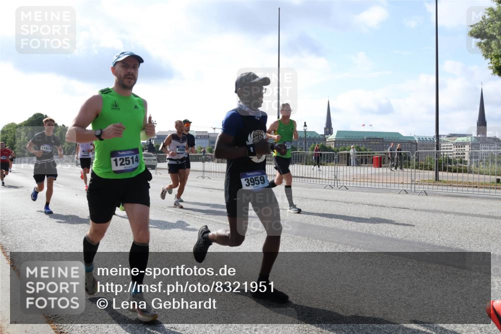 29.06.2025 - hella hamburg halbmarathon Lena Gebhardt http://msf.ph/oto/8321951 29.06.2025 09:48:10 Lombardsbrücke 11929, 16119, 12514, 4860, 3959, 1164, 1385, 1562, 1710, 1743, 2196, 2296, 2714, 2767, 3959, 4602, 4860, 5091, 5092, 5315, 6684, 6829, 6990, 8362, 8901, 8933, 9178, 9944, 10384, 10404, 10793, 10900, 10968, 11202, 11227, 11620, 11745, 11929, 12290, 12462, 12514, 12865, 12916, 13514, 13595, 13798, 13854, 14387, 14601, 14875, 14908, 14934, 14952, 15015, 15261, 15415, 15701, 15931, 15959, 15965, 16119, 16158, 16964 meine-sportfotos.de