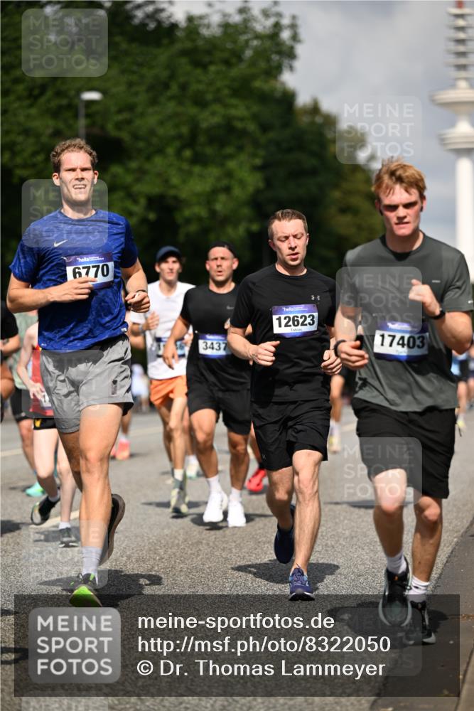 29.06.2025 - hella hamburg halbmarathon Dr. Thomas Lammeyer http://msf.ph/oto/8322050 29.06.2025 09:55:31 Kennedybrücke 1312, 1353, 1569, 1763, 2653, 2880, 3437, 3697, 4297, 4991, 5014, 5047, 5129, 5690, 5987, 6490, 6700, 6770, 7092, 8074, 8359, 8900, 9358, 9547, 9659, 10319, 10480, 10669, 10978, 11021, 11062 meine-sportfotos.de