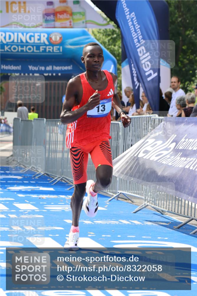 29.06.2025 - hella hamburg halbmarathon Strokosch-Dieckow http://msf.ph/oto/8322058 29.06.2025 10:03:53 Ziel 13 meine-sportfotos.de