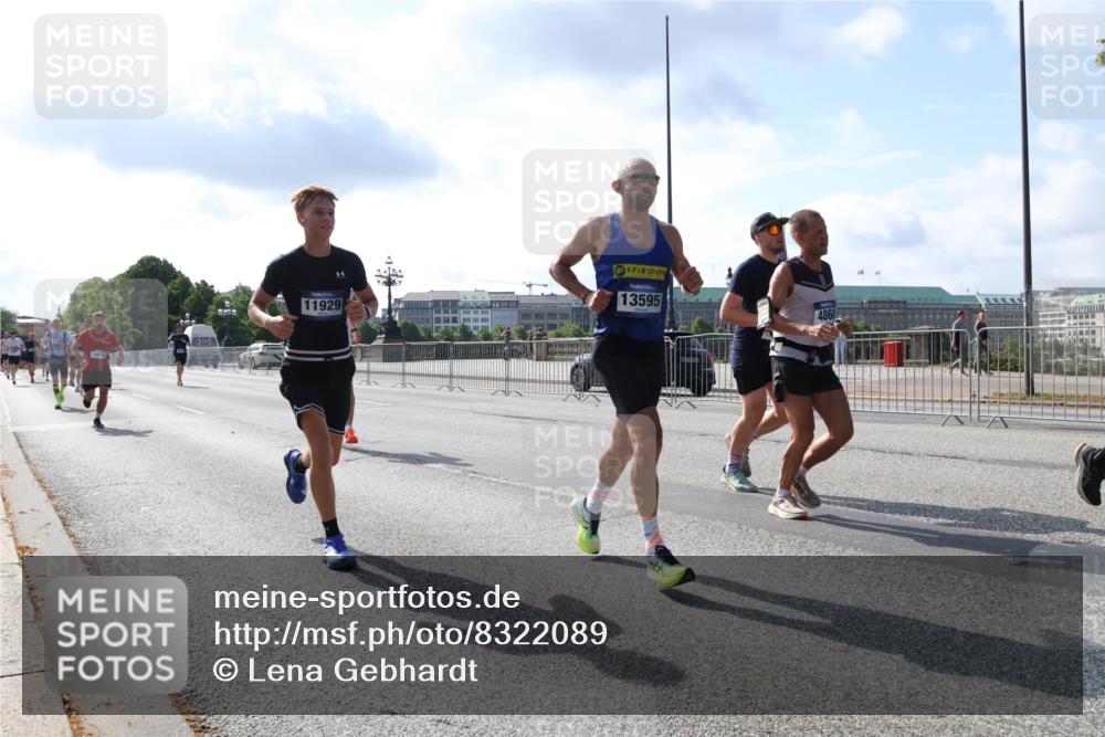 29.06.2025 - hella hamburg halbmarathon Lena Gebhardt http://msf.ph/oto/8322089 29.06.2025 09:48:11 Lombardsbrücke 14475, 11929, 13595, 1164, 1385, 1505, 1562, 1710, 1743, 2196, 2296, 2714, 2767, 3959, 4602, 4860, 5091, 5092, 5315, 6684, 6829, 6990, 7884, 8362, 8901, 8933, 9178, 9944, 10384, 10404, 10793, 10900, 10968, 11202, 11227, 11620, 11745, 11929, 12290, 12462, 12488, 12514, 12865, 12916, 13514, 13595, 13798, 13854, 13975, 14387, 14601, 14875, 14908, 14934, 14952, 15015, 15261, 15415, 15701, 15931, 15959, 15965, 16119, 16158, 16964 meine-sportfotos.de