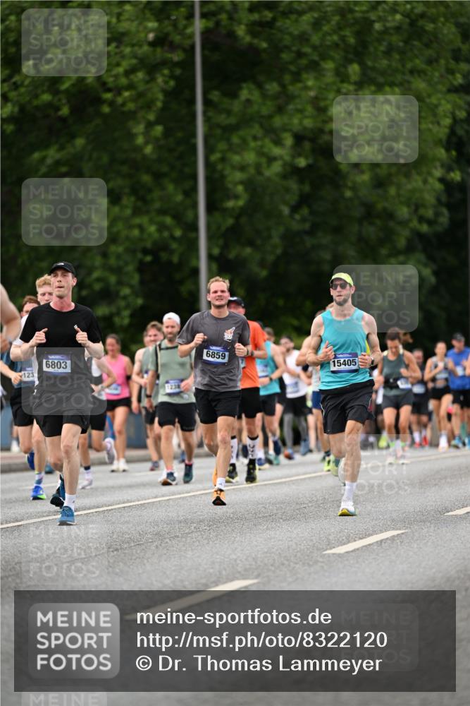 29.06.2025 - hella hamburg halbmarathon Dr. Thomas Lammeyer http://msf.ph/oto/8322120 29.06.2025 10:39:16 Kennedybrücke 1417, 1497, 1821, 1849, 2265, 2482, 3130, 3409, 4564, 4884, 5027, 5793, 6335, 6379, 6571, 6746, 6803, 6859, 7020, 7386, 7733, 8369, 9164, 9248, 9342, 10335, 10393, 10464, 10606, 11320 meine-sportfotos.de