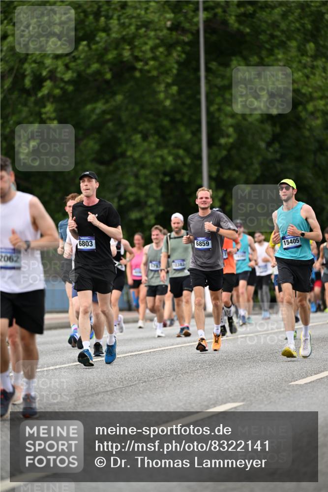 29.06.2025 - hella hamburg halbmarathon Dr. Thomas Lammeyer http://msf.ph/oto/8322141 29.06.2025 10:39:16 Kennedybrücke 1417, 1497, 1821, 1849, 2265, 2482, 3130, 3409, 4564, 4884, 5027, 5793, 6335, 6379, 6571, 6746, 6803, 6859, 7020, 7386, 7733, 8369, 9164, 9248, 9342, 10335, 10393, 10464, 10606, 11320 meine-sportfotos.de